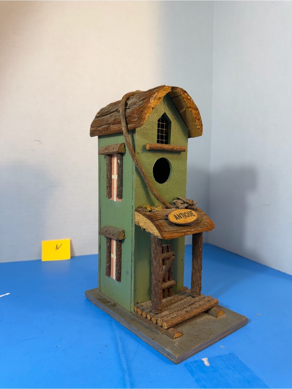 Antique-Style Green Wooden Bird House for Small Birds